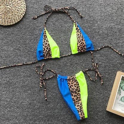 Bikini tricolor con print